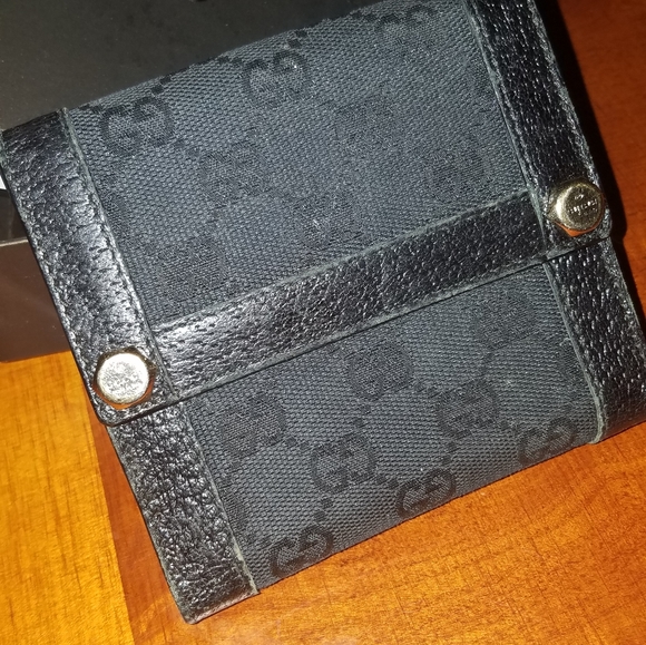 Authentic Gucci Black Canvas Charmy Wallet